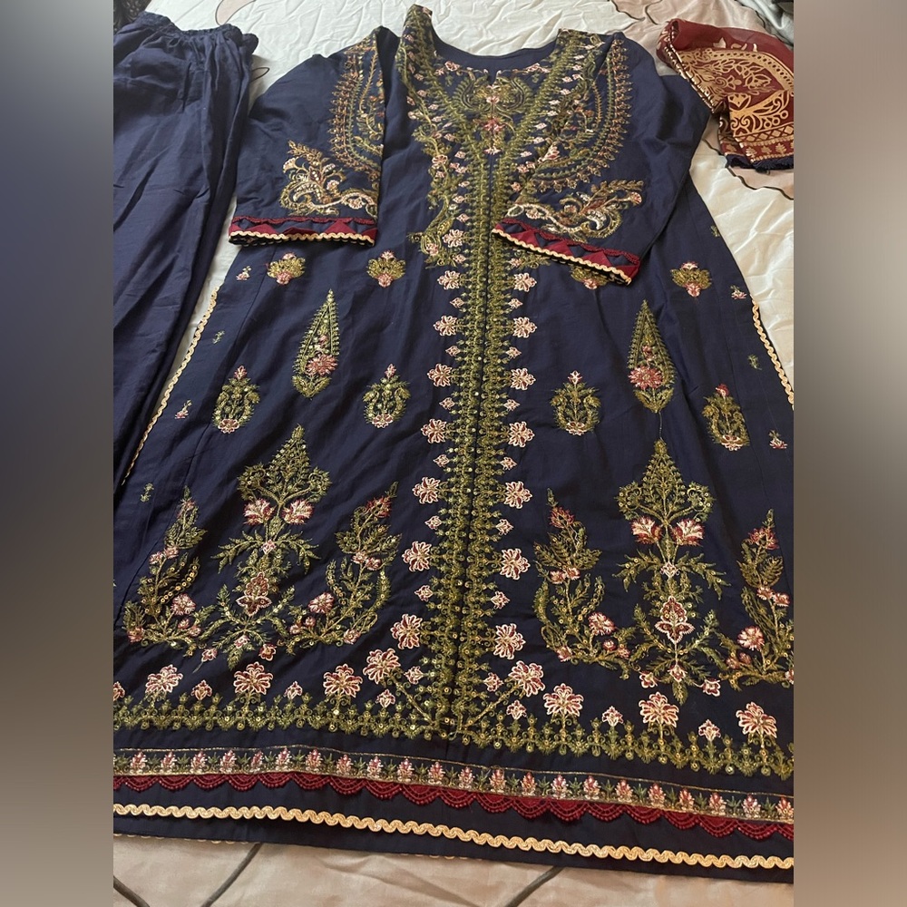Pakistani Asim jofa dress